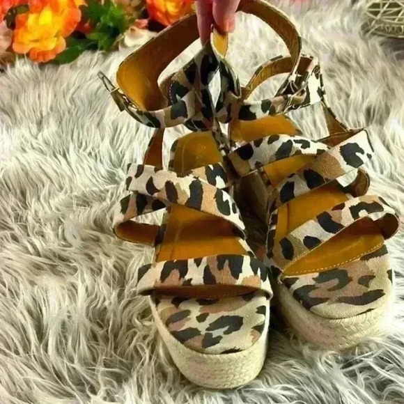 Qupid Leopard Print Canvas Platform Cross Over Espadrilles, 7.5 - Picture 10 of 12